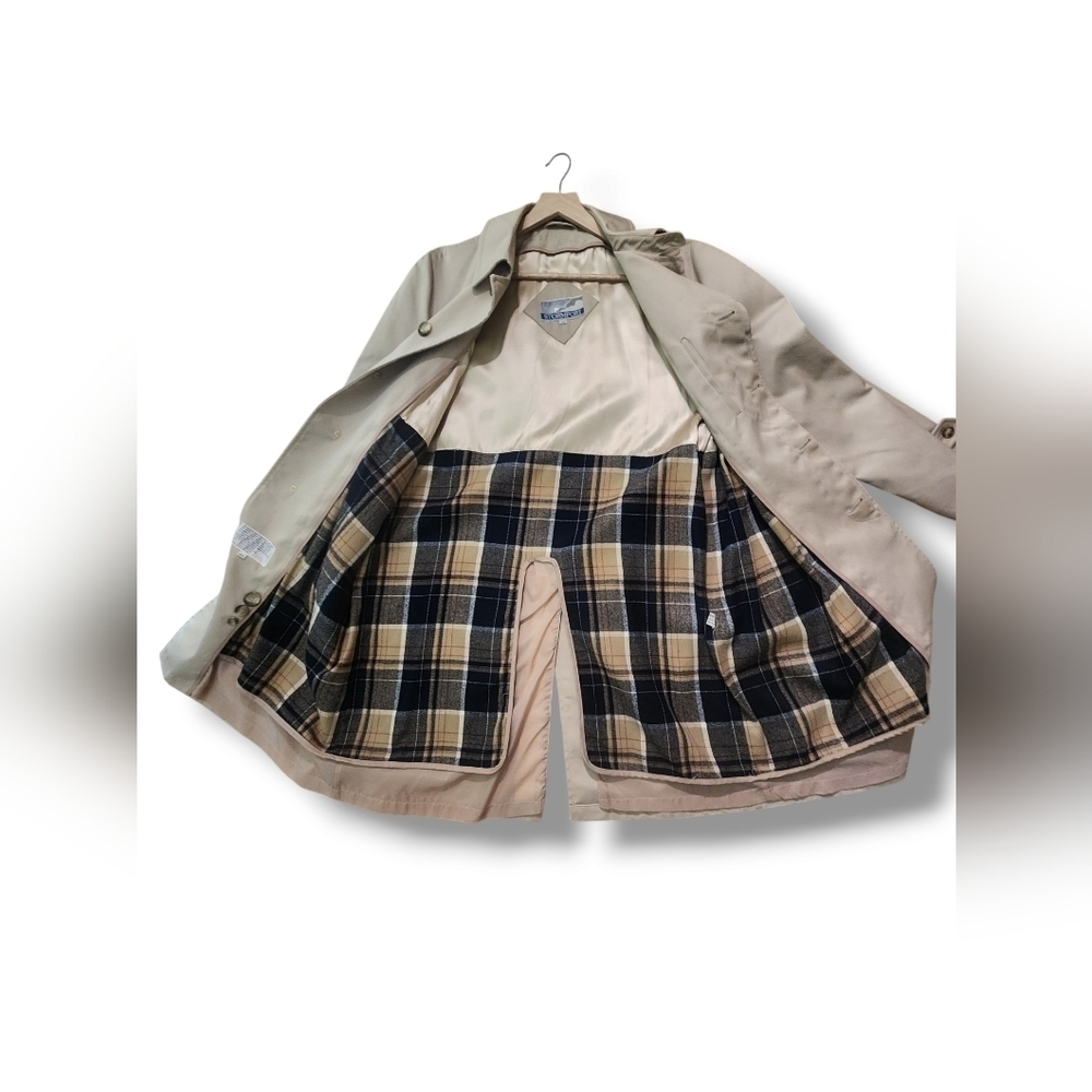 Stormport Vintage Tan Trench Coat Jacket With Soft Interior Liner Size 4… - Picture 14 of 16